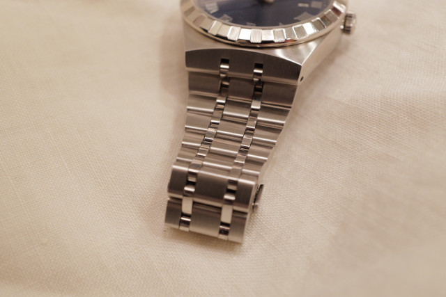 L1000545