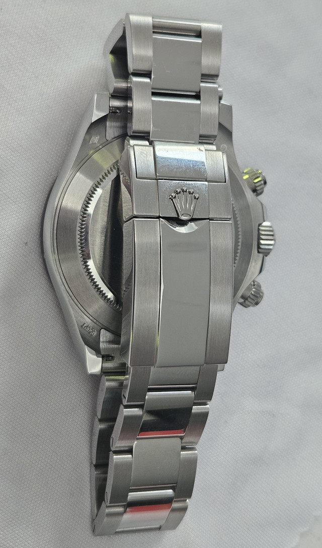 1000092821