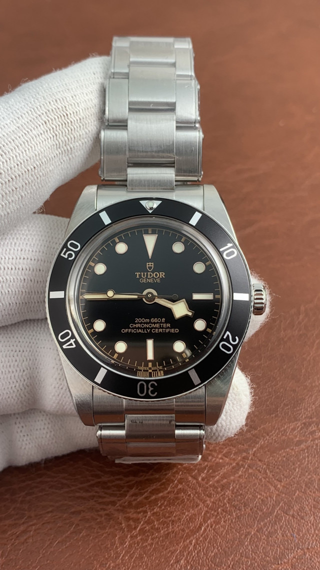 tudor 1 straight on