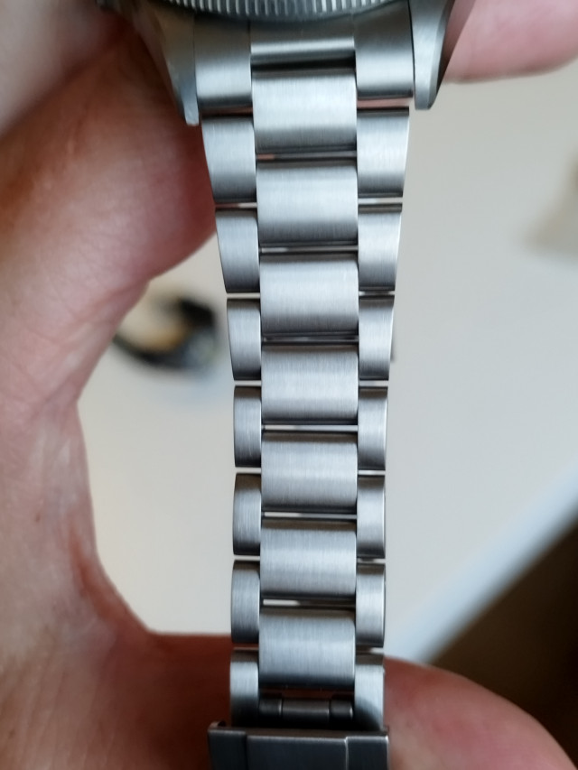 1748789409607