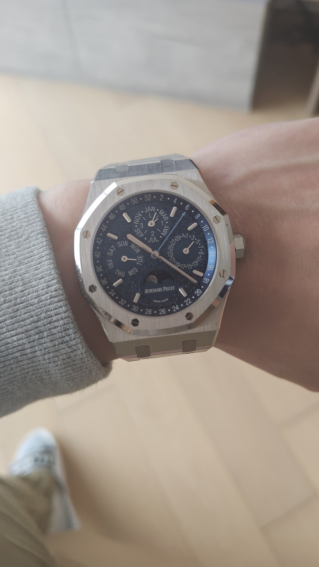 1000027454