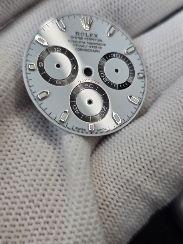 1000015956