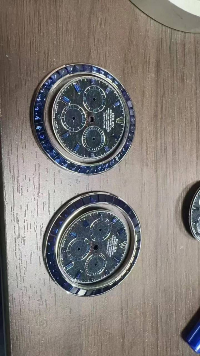 d557924d 3251 4050 92f2 f4a85c60d960