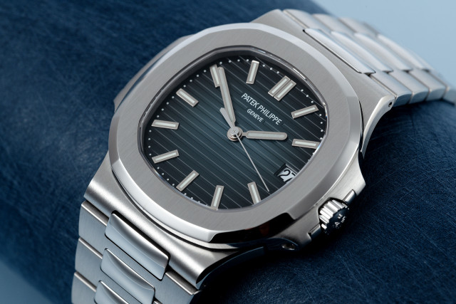 watch club patek philippe nautilus jumbo complete set ref 5711 1a 010 year 2019 13301 wb.jpgwbwbwbwb