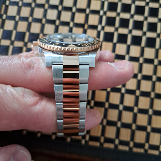 1000031987