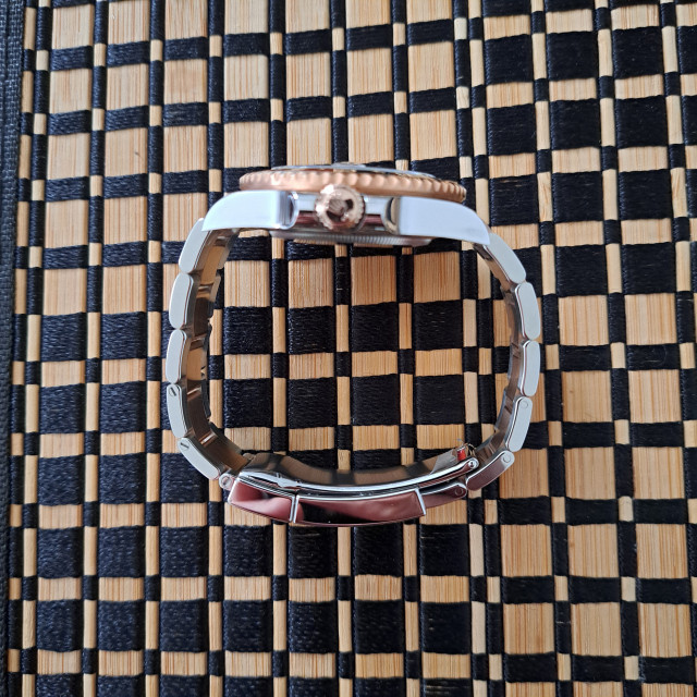 1000031983