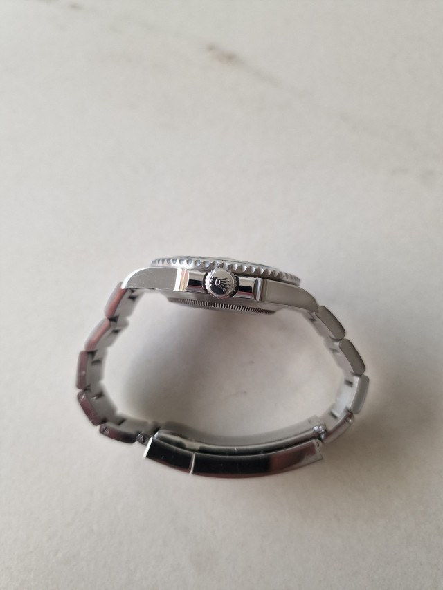 1000035930