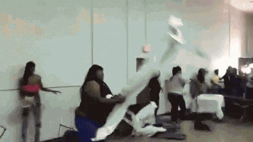 AZyBdR.gif