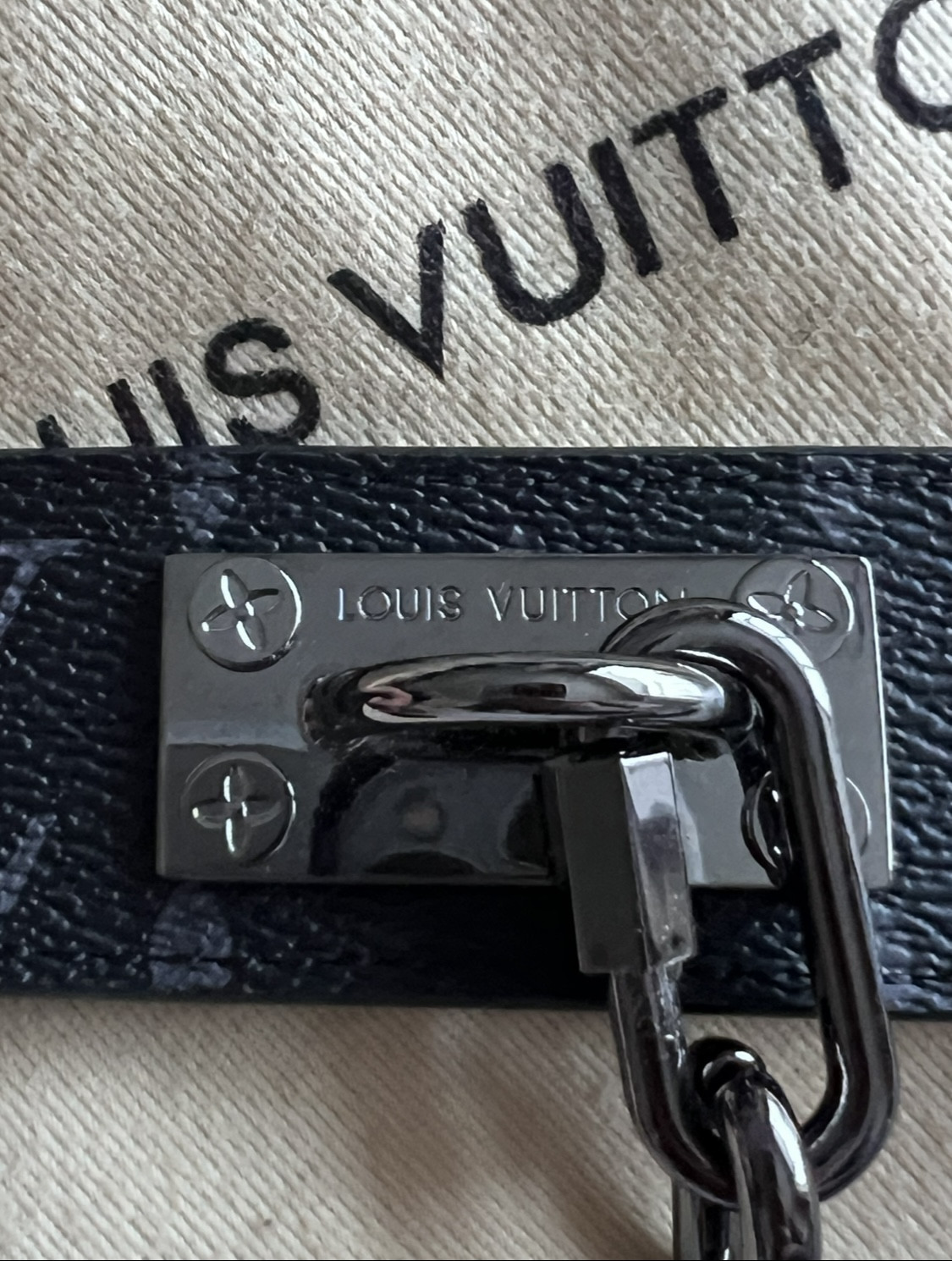 Part 2 - Louis Vuitton - Replica Accessories (Wallets, Belts, Keychains,  Gloves, Pouch etc)