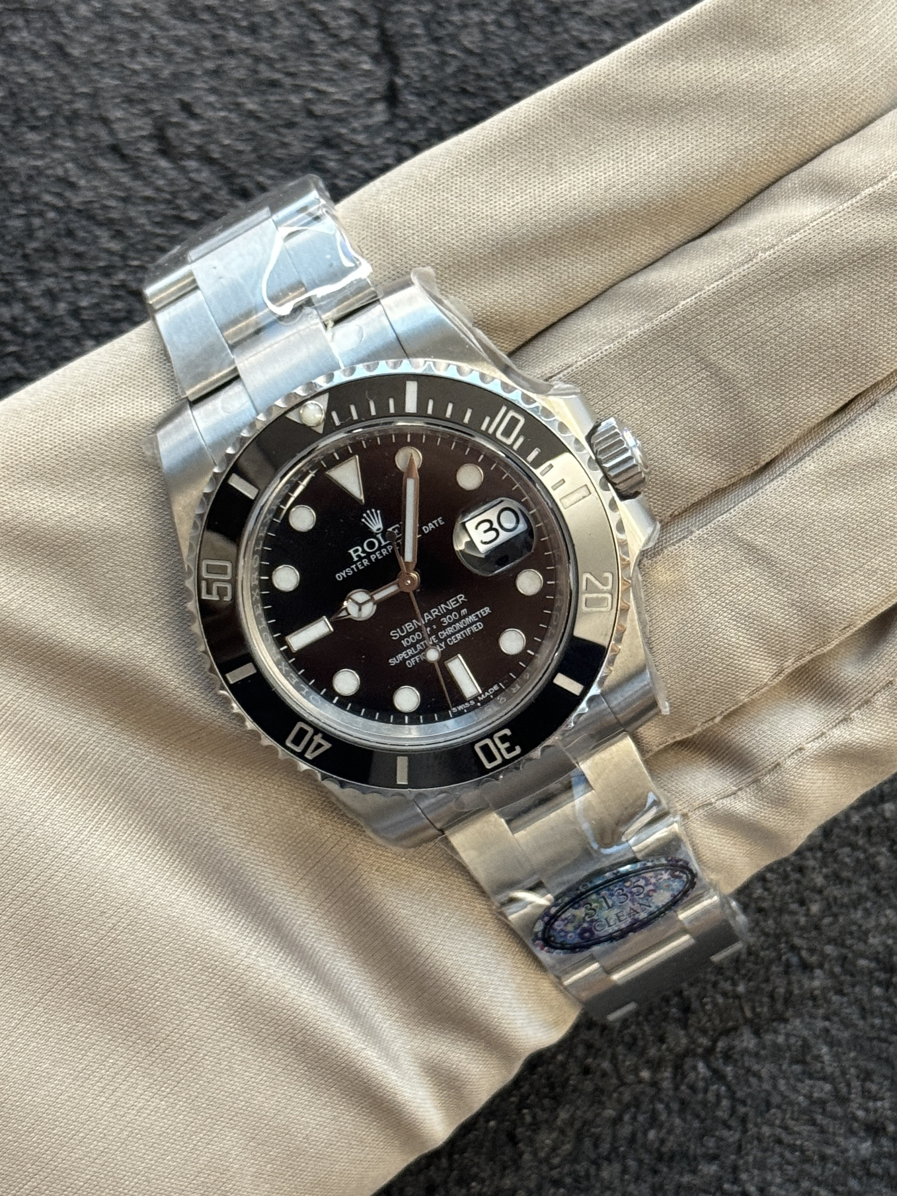 SOLD Reserved sale Red wrist SUPERFRANKEN Rolex Submariner