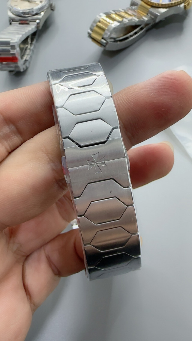 1000034113