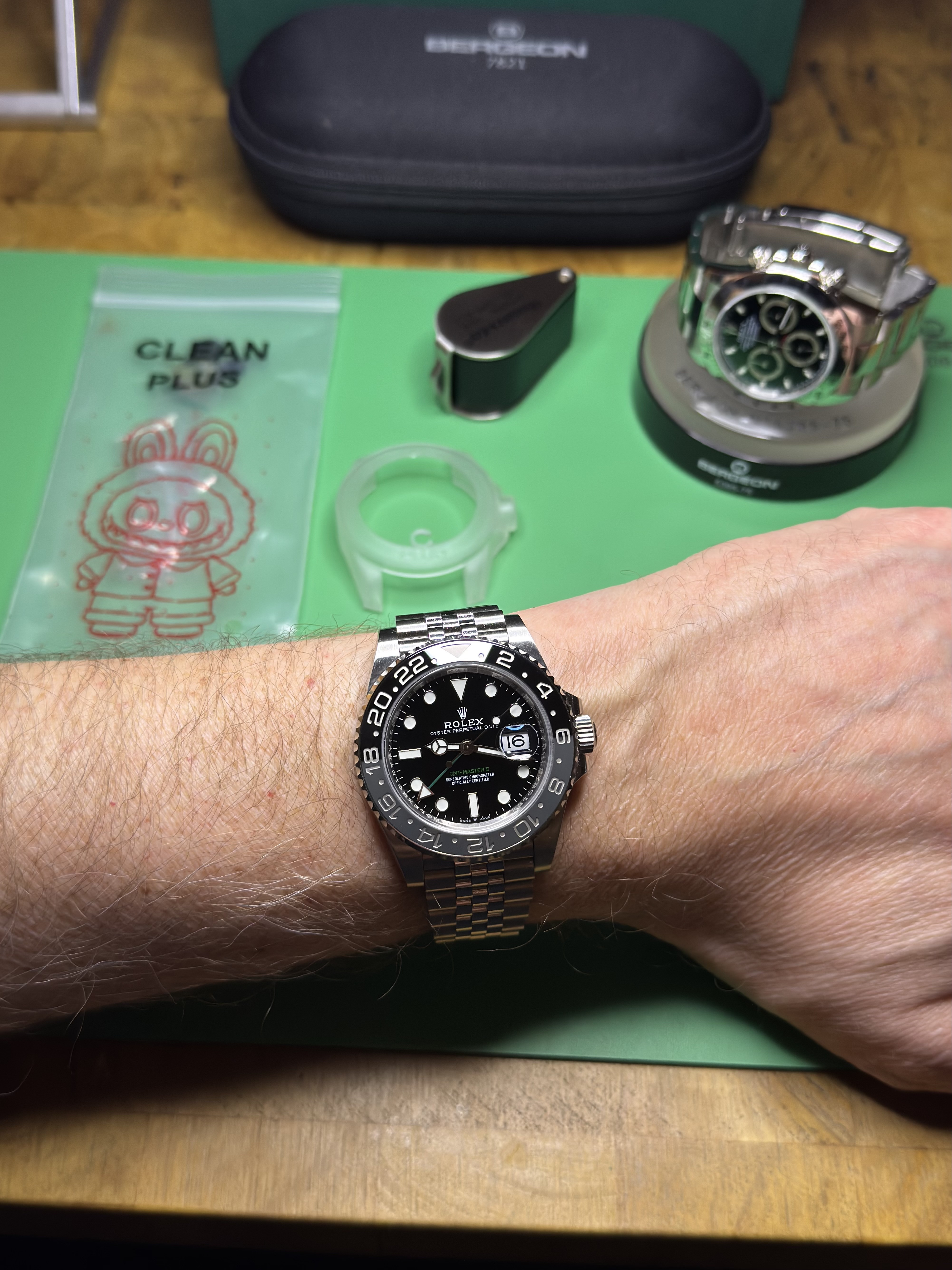 GMT 126710 Clean plus vs Gen  - Ρολόγια Replica