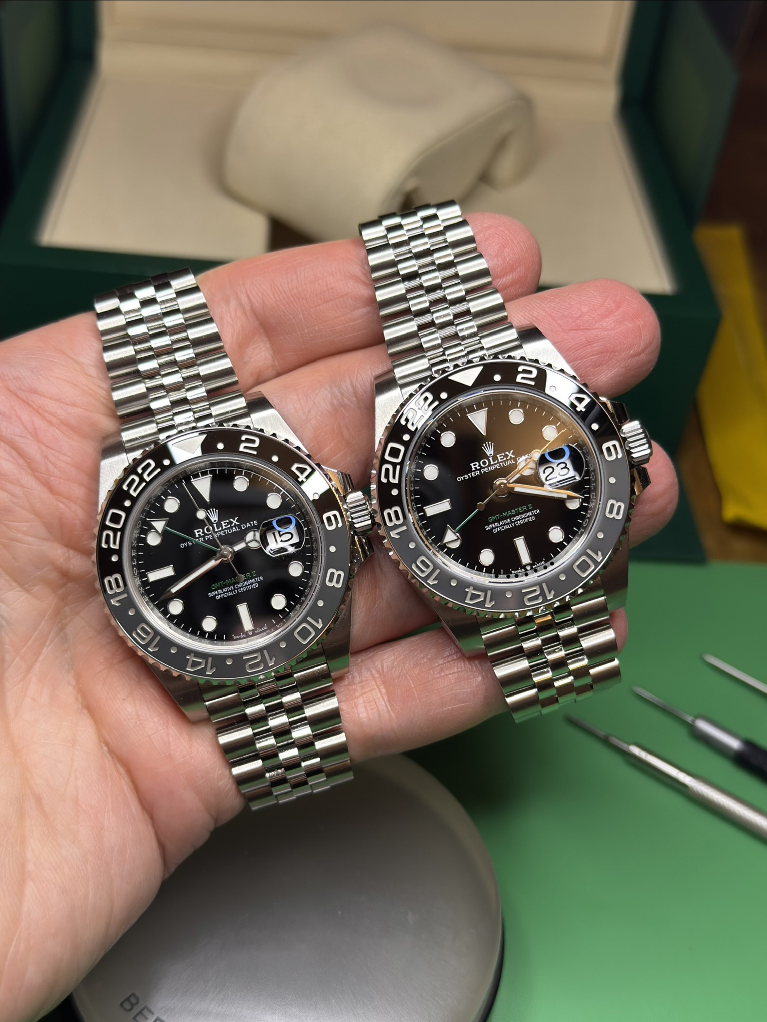 GMT 126710 Clean plus vs Gen  - Ρολόγια Replica