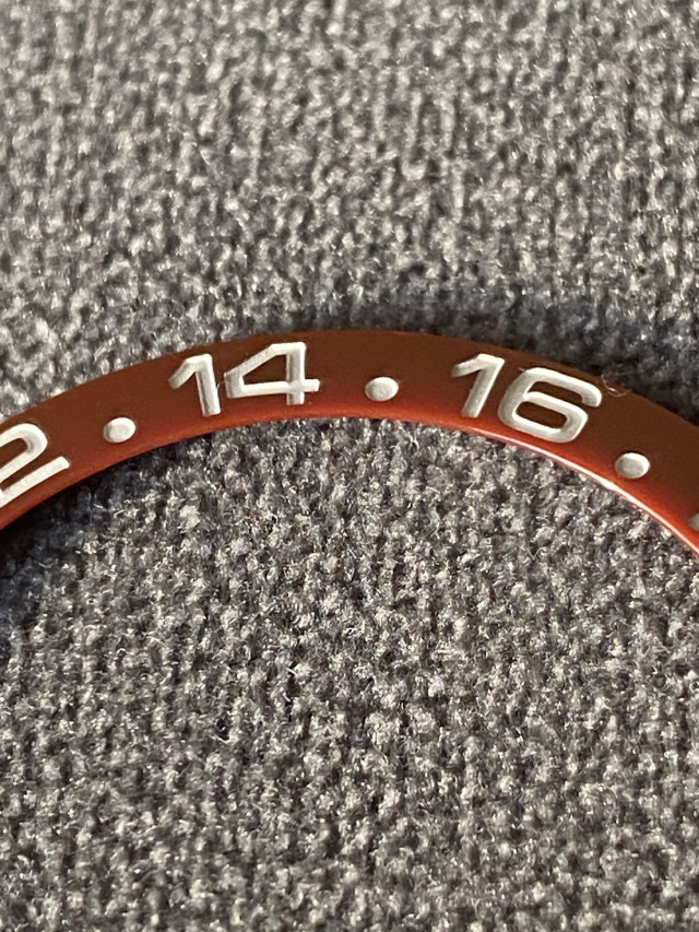 B8312843 2480 4CAF A14C 017714063275