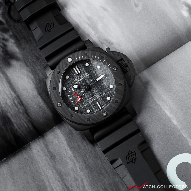pam 1039.2 luna rossa challenger submersible carbotech circa 2019