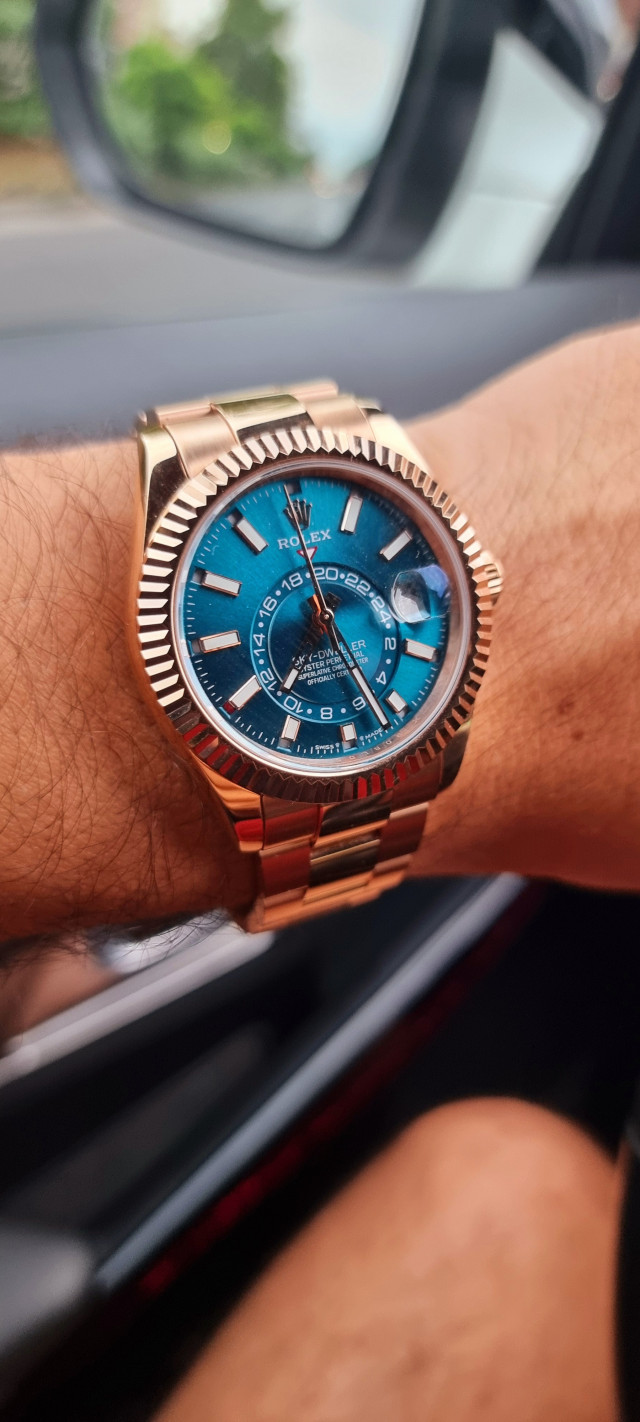 1000084279