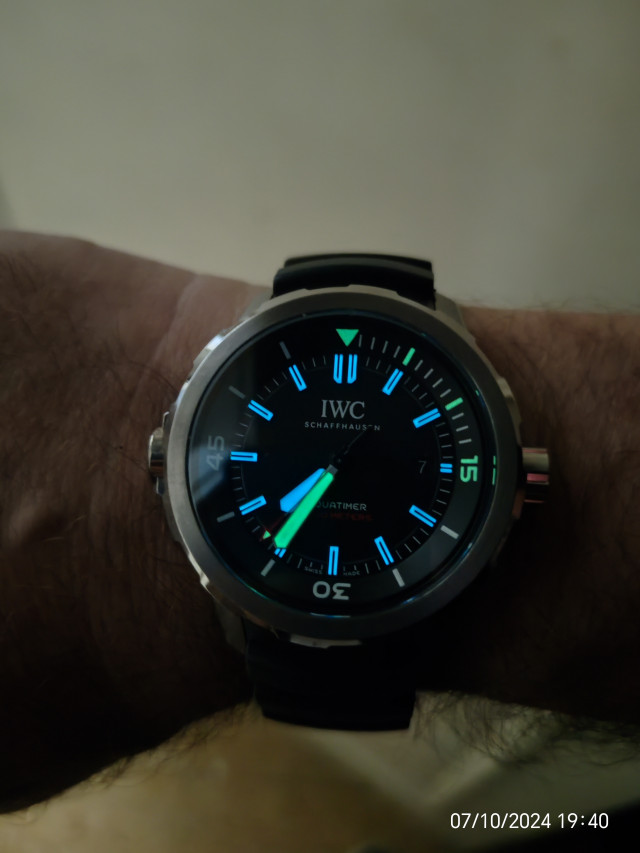 1000027824