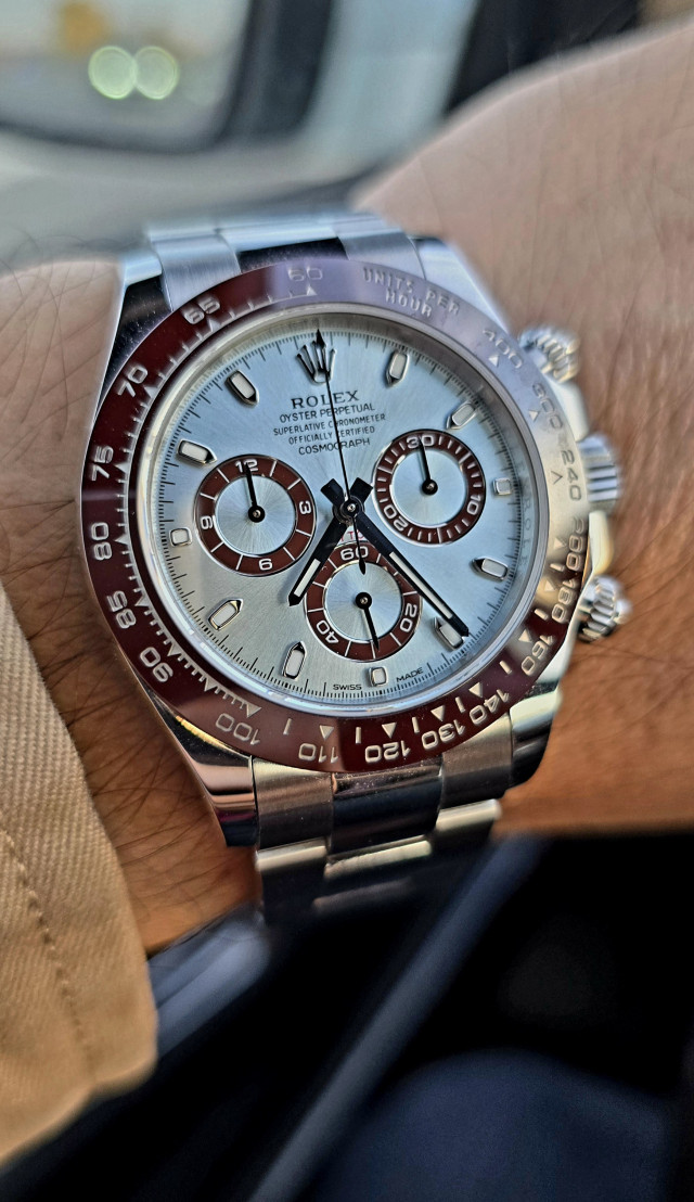 1000045834