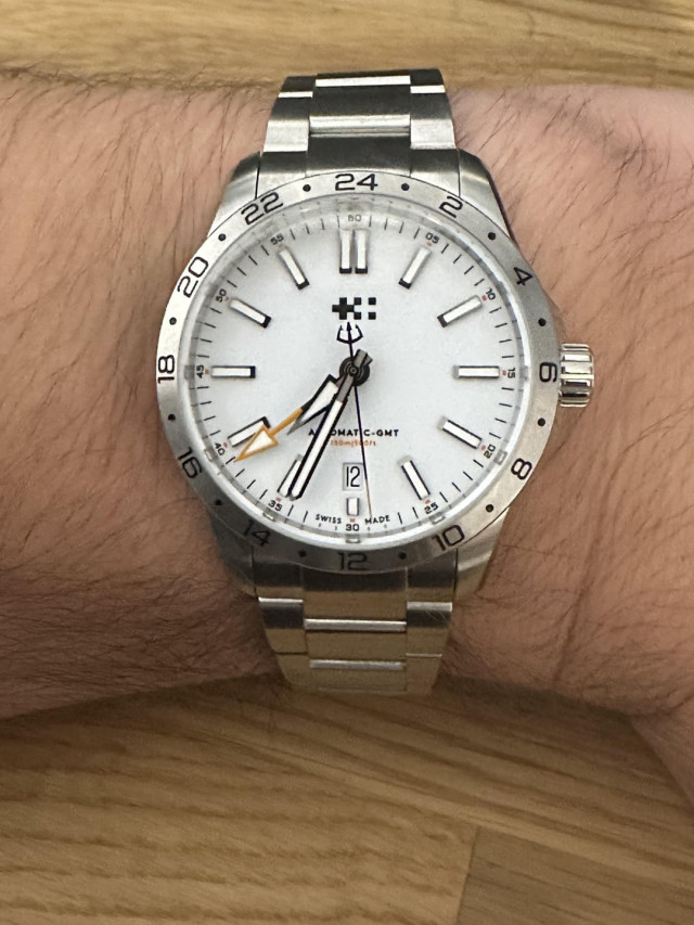christopher ward c63 sealander gmt v0 rho01bcqnttb1