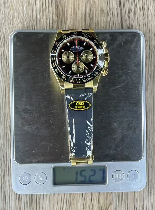 1000057528