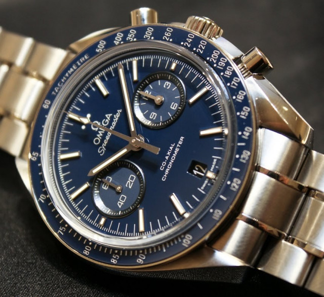 Omega Speedmaster Moonwatch Coaxial titanium blue 6