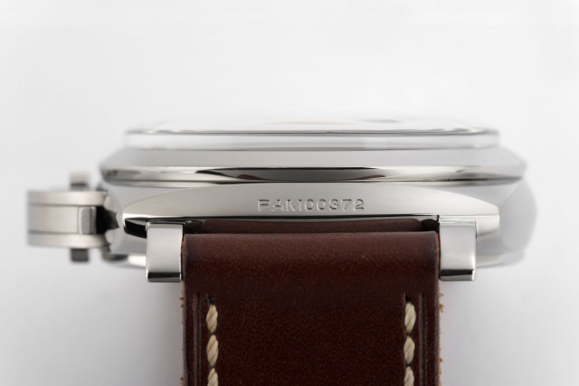watch club panerai luminor 1950 3 days box and papers ref pam372 year 2013 3