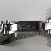 vw4L8