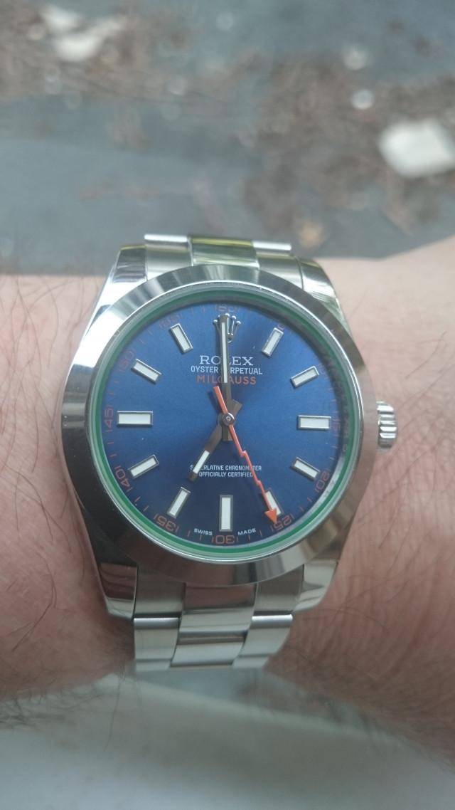 zW9HK2.jpg