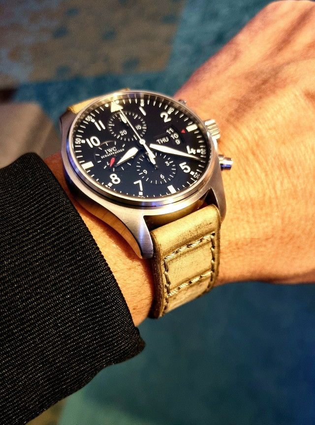 IWC3777 01 08